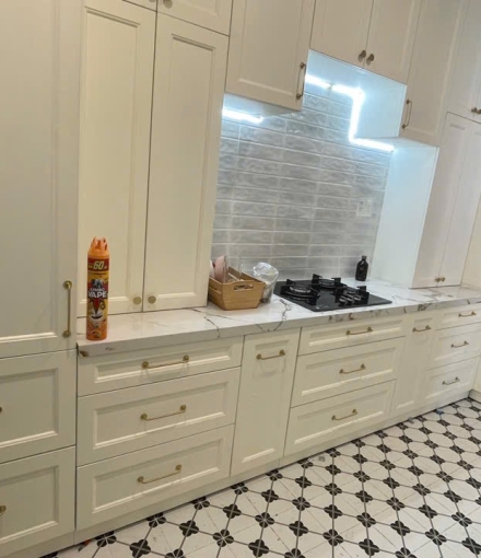 Hoàn thiện Full tủ bếp và kệ cho nhà bếp Quận 8 