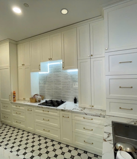 Hoàn thiện Full tủ bếp và kệ cho nhà bếp Quận 8 