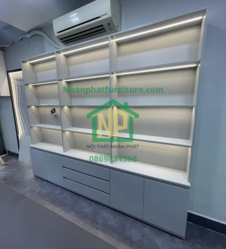 Kệ trưng bày điện thoại 2025